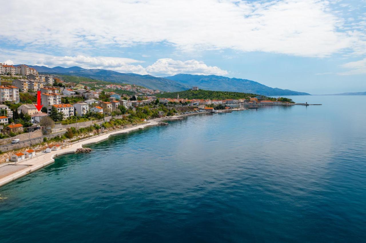 Apartments By The Beach Adela Senj Senj  Zewnętrze zdjęcie
