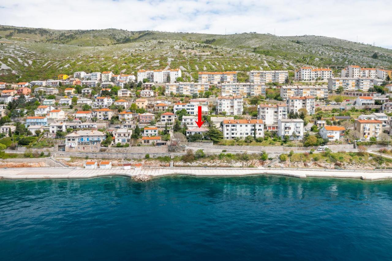 Apartments By The Beach Adela Senj Senj  Zewnętrze zdjęcie