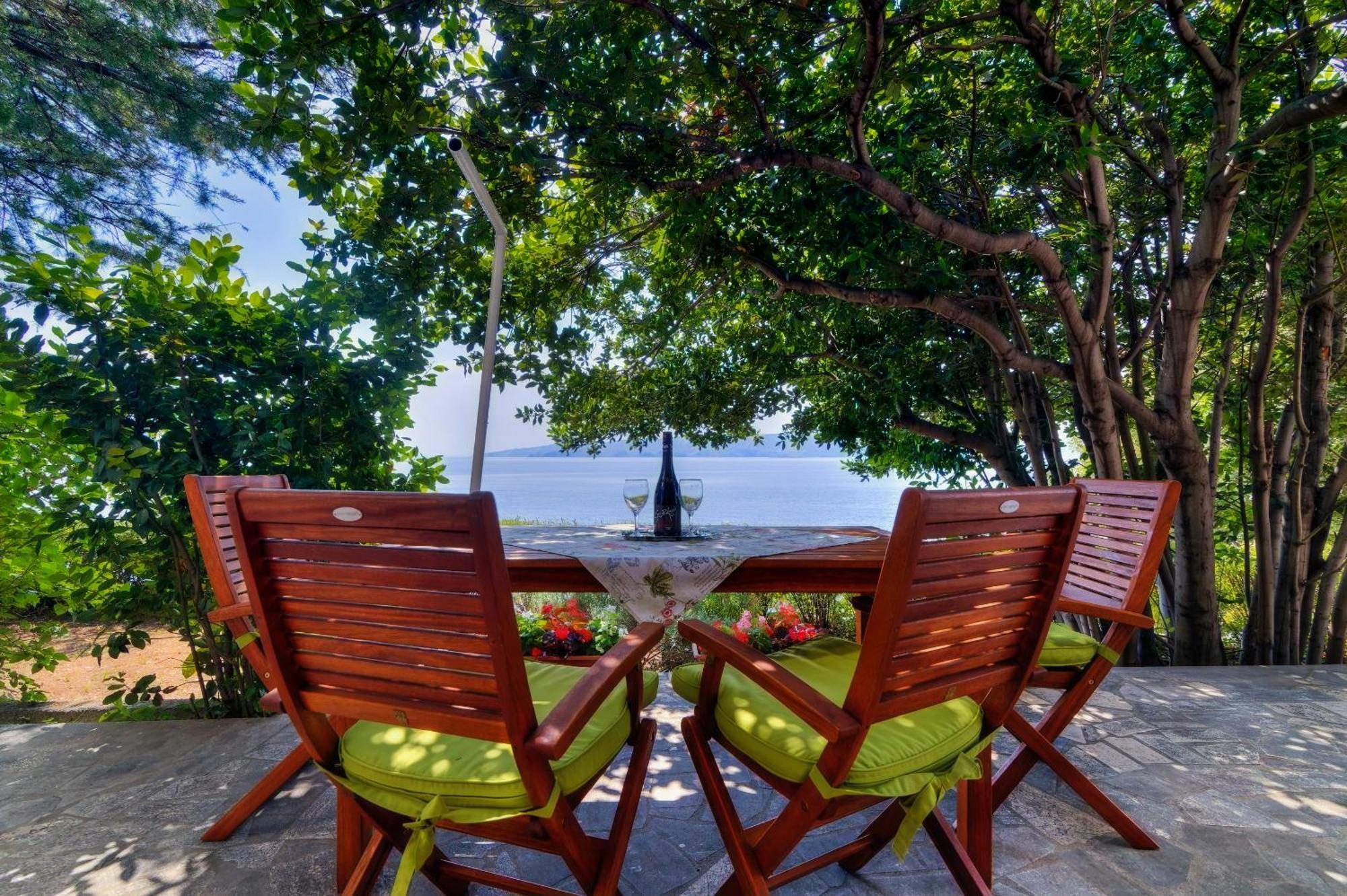 Apartments By The Beach Adela Senj Senj  Zewnętrze zdjęcie
