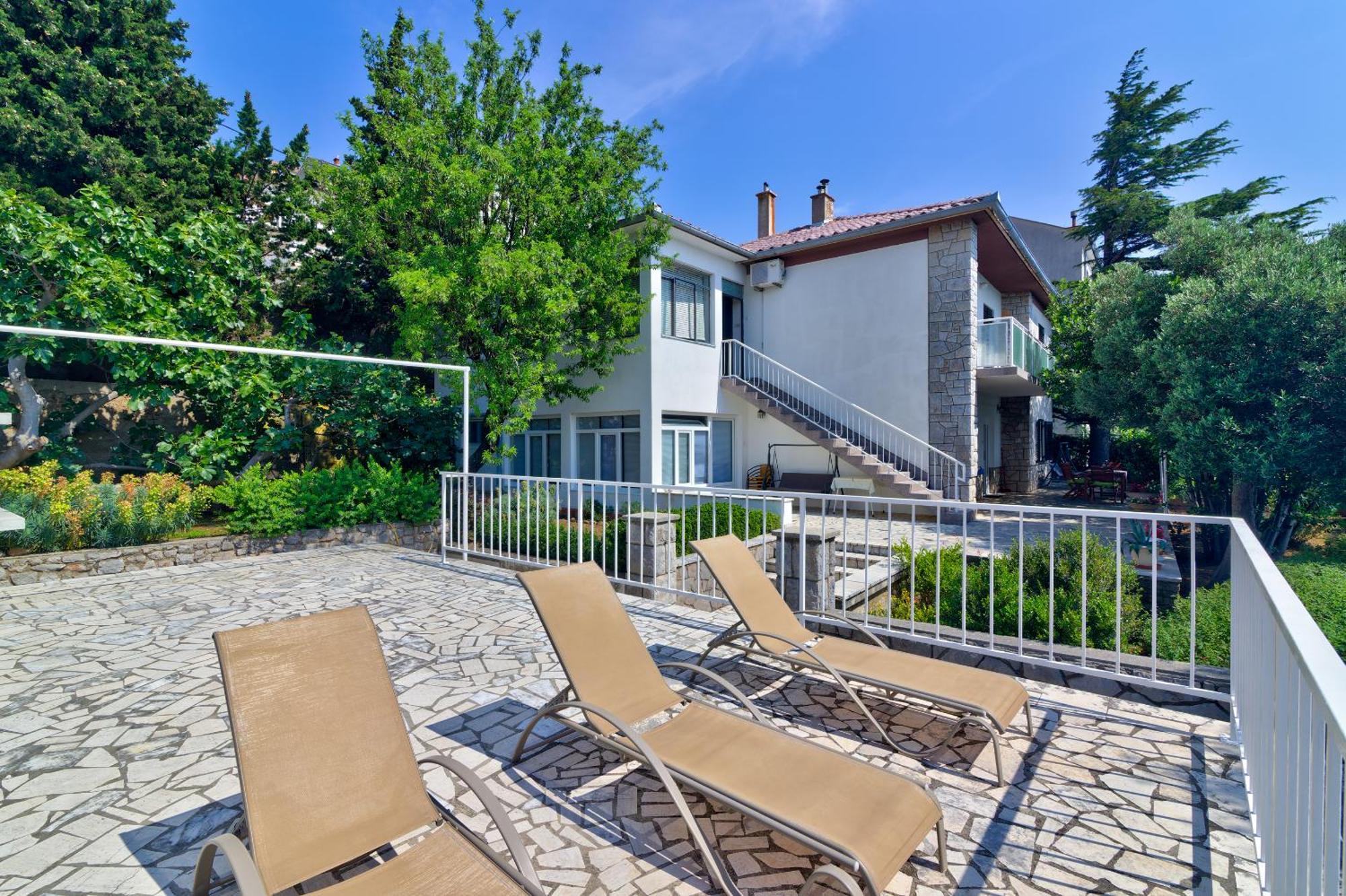 Apartments By The Beach Adela Senj Senj  Zewnętrze zdjęcie